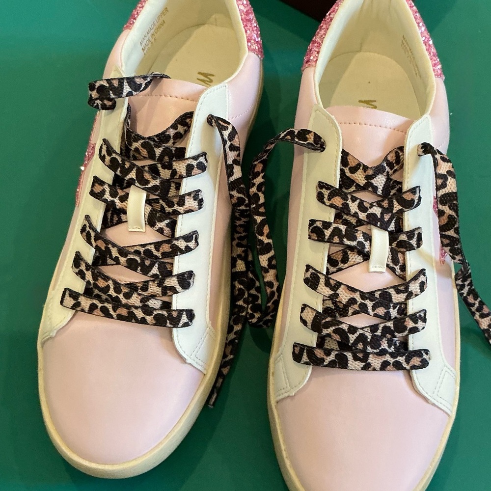 NWOB Mi.Im Skylar Pink and White Women's Sneakers Size 7.5 - Picture 6 of 9